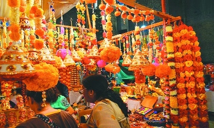  Festivals Being Vocal for Aatmanirbhar Bharat: Deepawali Lighting Up the Economic Growth